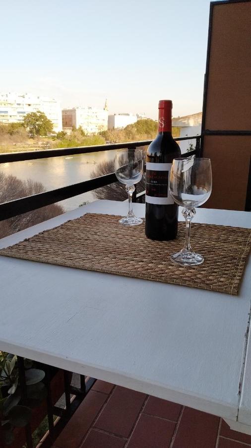 Apartamento Con Vistas Al Rio Guadalquivir En Triana, Sevilla Eksteriør bilde